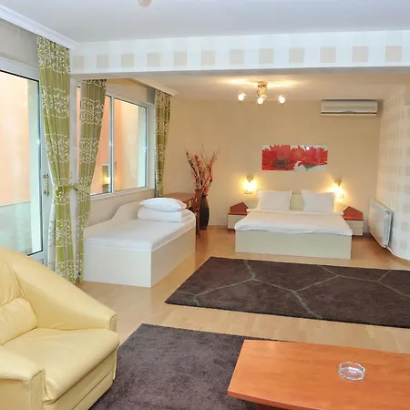 Eros ساندانسكي